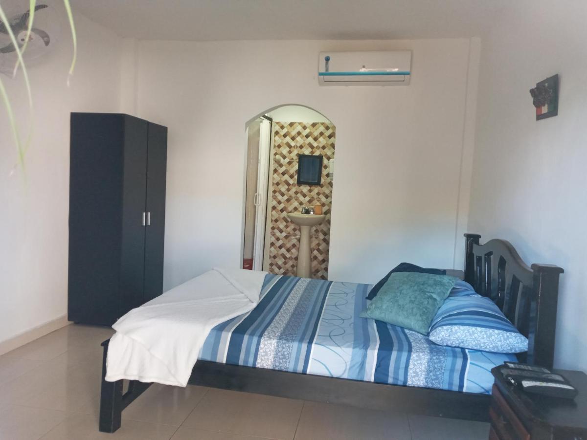 بالومينو Hostal Cuyagua المظهر الخارجي الصورة